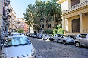 Via Aniello Falcone 72b