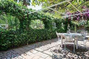 Giardino Segreto - Via Foria 216 Ammezzato