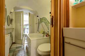 Giardino Segreto - Via Foria 216 Ammezzato