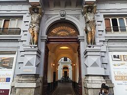 Palazzo Nan 5 Piano Scala B
