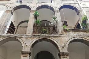 Via Nilo 20 Appartamento Grande