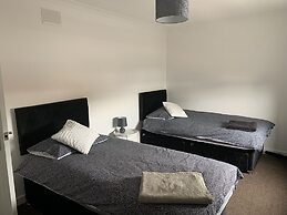 2-bed Apartment in Dumfries Close to Town Centre