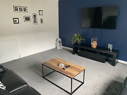 2-bed Apartment in Dumfries Close to Town Centre