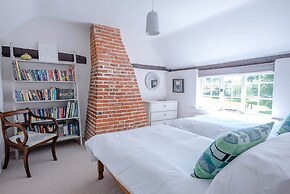 The Pond House, Westleton