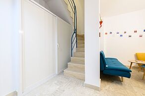 Via S Liborio - 6 Piano