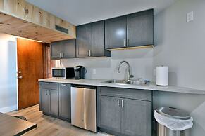 Spruce Haven 3 Bedroom Home by RedAwning