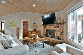 Spruce Haven 3 Bedroom Home by RedAwning