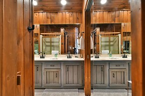 Spruce Haven 3 Bedroom Home by RedAwning