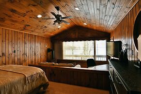 Spruce Haven 3 Bedroom Home by RedAwning