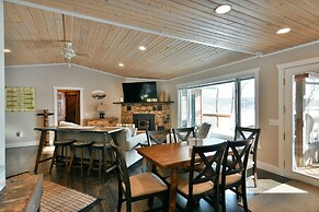 Spruce Haven 3 Bedroom Home by RedAwning