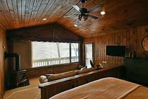 Spruce Haven 3 Bedroom Home by RedAwning