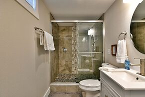 Spruce Haven 3 Bedroom Home by RedAwning