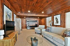 Spruce Haven 3 Bedroom Home by RedAwning