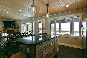 Spruce Haven 3 Bedroom Home by RedAwning