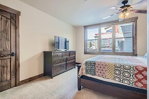 Condos Off Main 15 4 Bedroom Condo by RedAwning