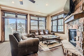 Condos Off Main 15 4 Bedroom Condo by RedAwning