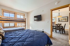 Passage Point 319 2 Bedroom Condo by RedAwning