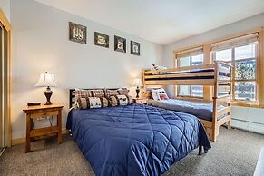 Passage Point 319 2 Bedroom Condo by RedAwning