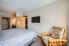 Passage Point 319 2 Bedroom Condo by RedAwning