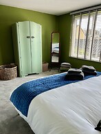 Outstanding 3 Bedroom Townhouse in Hertford