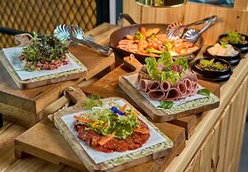 Mövenpick Resort Al Marjan Island