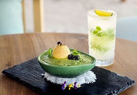 Mövenpick Resort Al Marjan Island