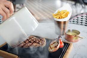 Mövenpick Resort Al Marjan Island