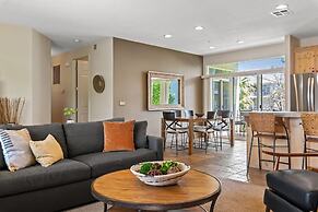 Sunny Palms #1908 by RedAwning