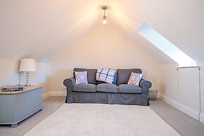 Bonheur, 16 Bartholomew Green, Southwold