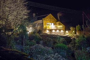 6 Star Unique & Gorgeous Cottage - Bridge Cottage