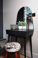 6 Star Unique & Gorgeous Cottage - Bridge Cottage