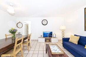 SOFI BEACH APARTMENT