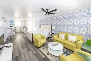 SOFI BEACH APARTMENT