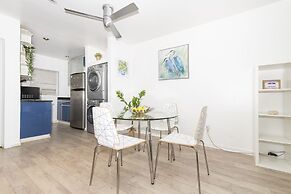 SOFI BEACH APARTMENT