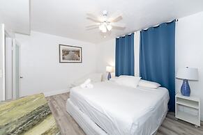 SOFI BEACH APARTMENT