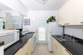 SOFI BEACH APARTMENT