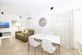 SOFI BEACH APARTMENT