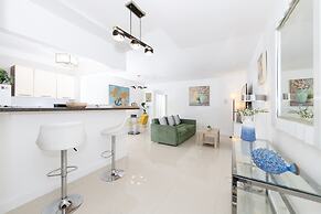 SOFI BEACH APARTMENT