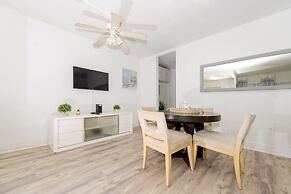 SOFI BEACH APARTMENT