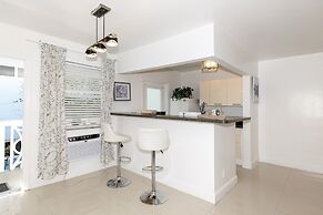 SOFI BEACH APARTMENT