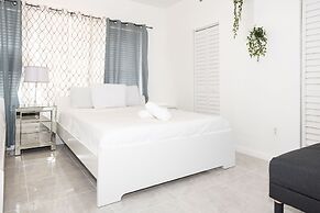 OCEAN DRIVE APARTMENTS