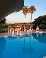 BLACK AMBER BOUTIQUE HOTEL