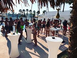 BLACK AMBER BOUTIQUE HOTEL