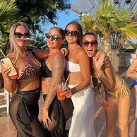 BLACK AMBER BOUTIQUE HOTEL