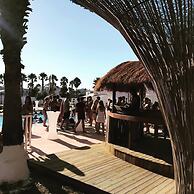 BLACK AMBER BOUTIQUE HOTEL