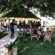 BLACK AMBER BOUTIQUE HOTEL