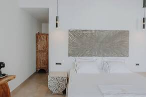 BLACK AMBER BOUTIQUE HOTEL