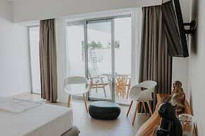 BLACK AMBER BOUTIQUE HOTEL