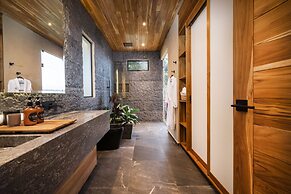 LALOON Luxury Suites - Adults Only