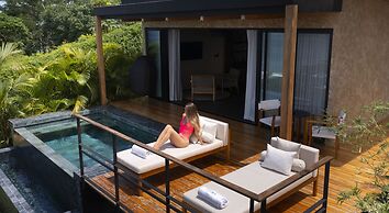 LALOON Luxury Suites - Adults Only